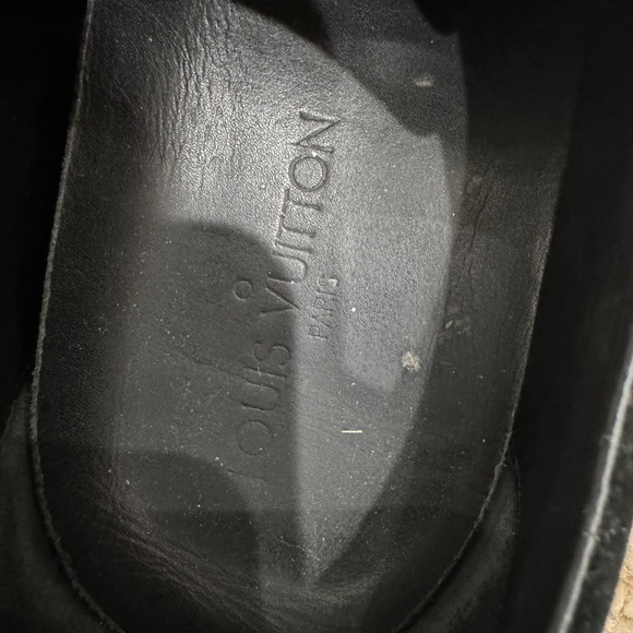 Louis Vuitton Black Sneakers. - Picture 4 of 8